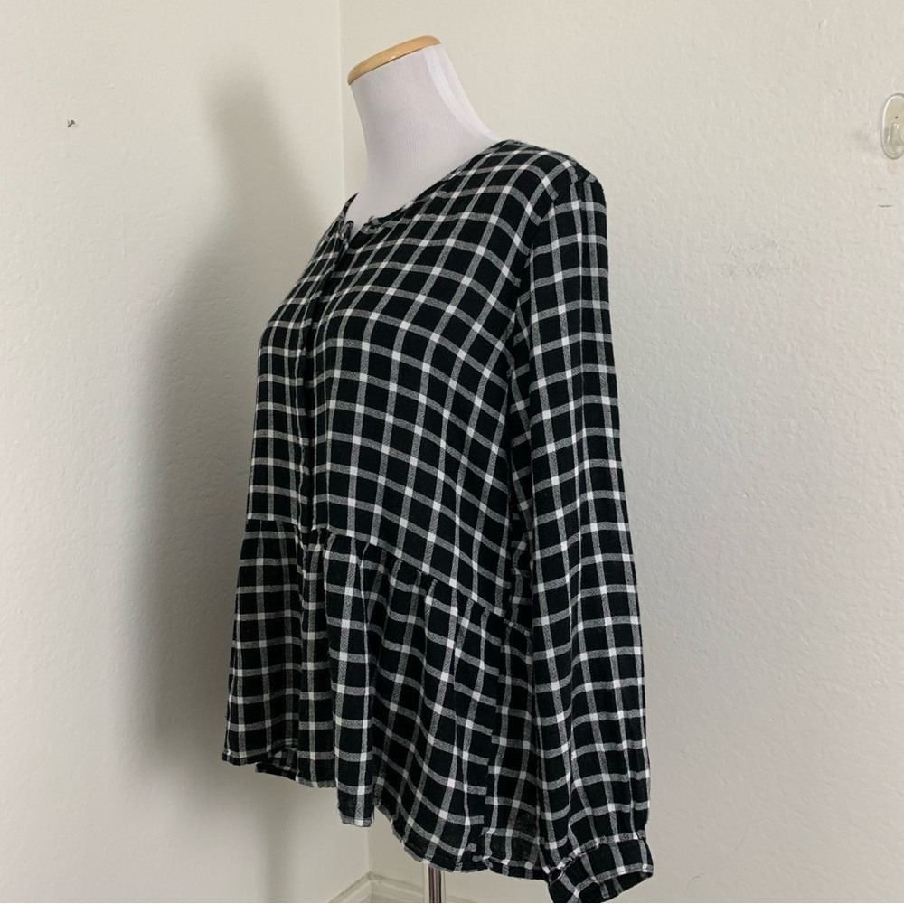 Rails Plaid Ruffle Hem Button Front Top Black & White Women’s Large Long Sleeve - Picture 15 of 17